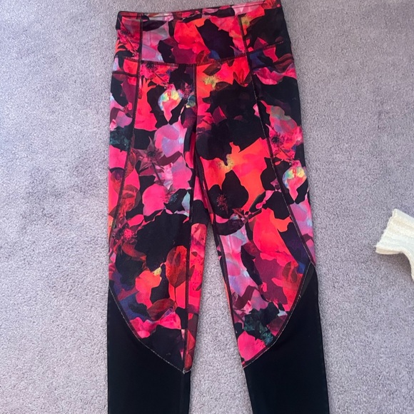 Athleta Cropped Leggings - Picture 1 of 4